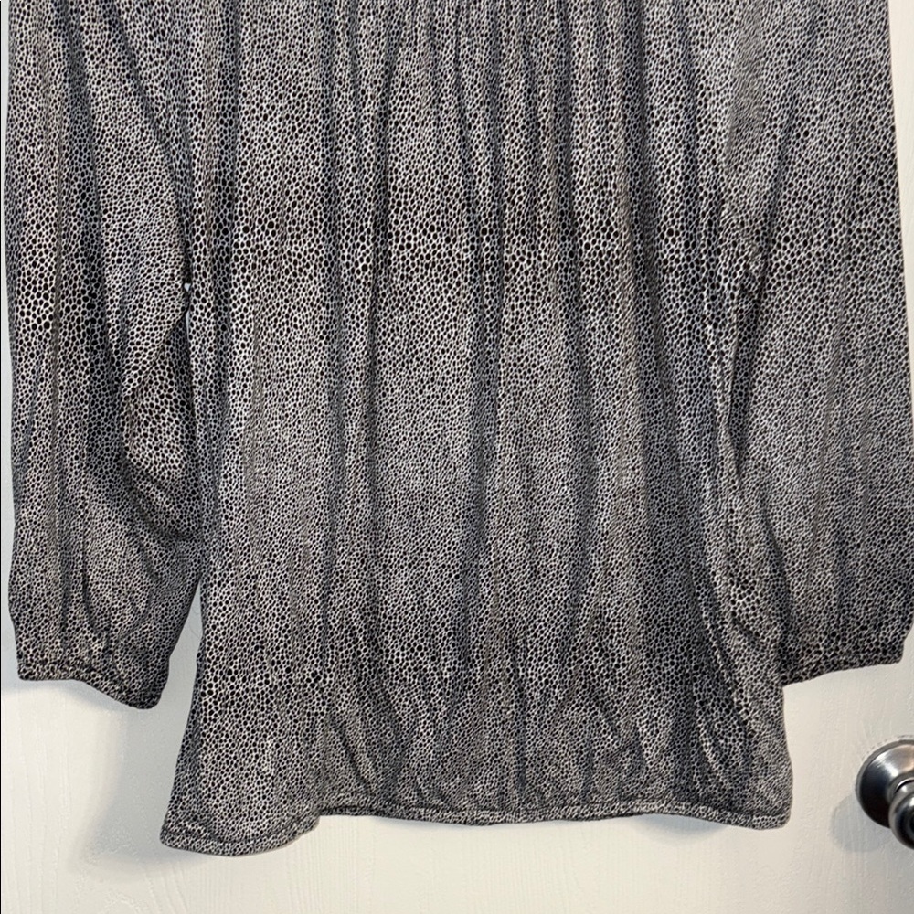Michael Kors Black and Gray Blouse - Picture 4 of 6